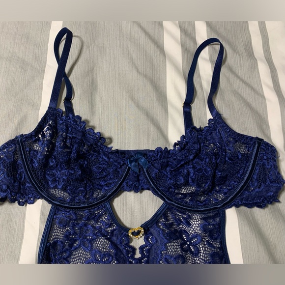 Navy Lace Lingerie Women’s M - Picture 3 of 5